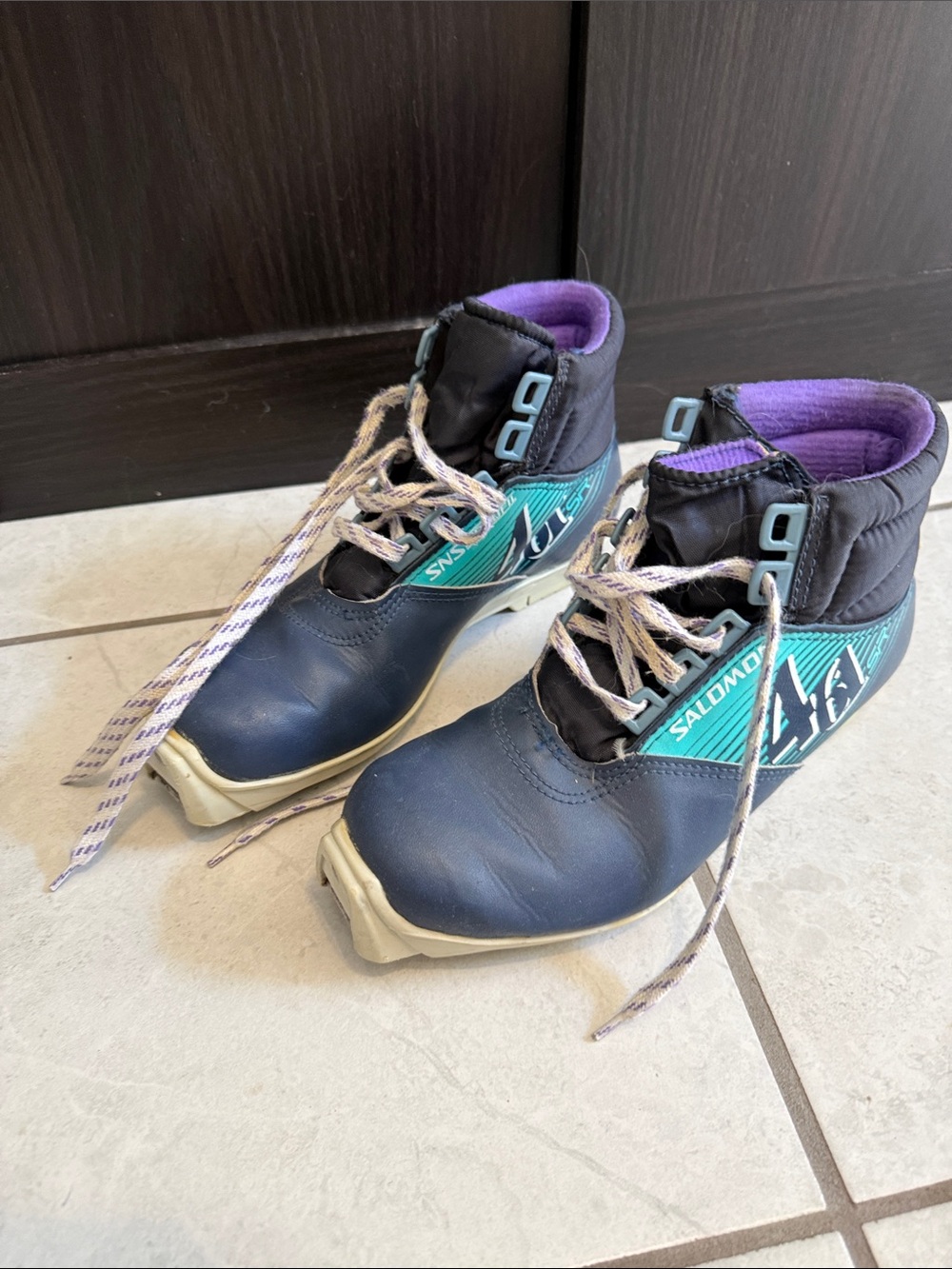 Salomon cross country ski boots - size 38/8